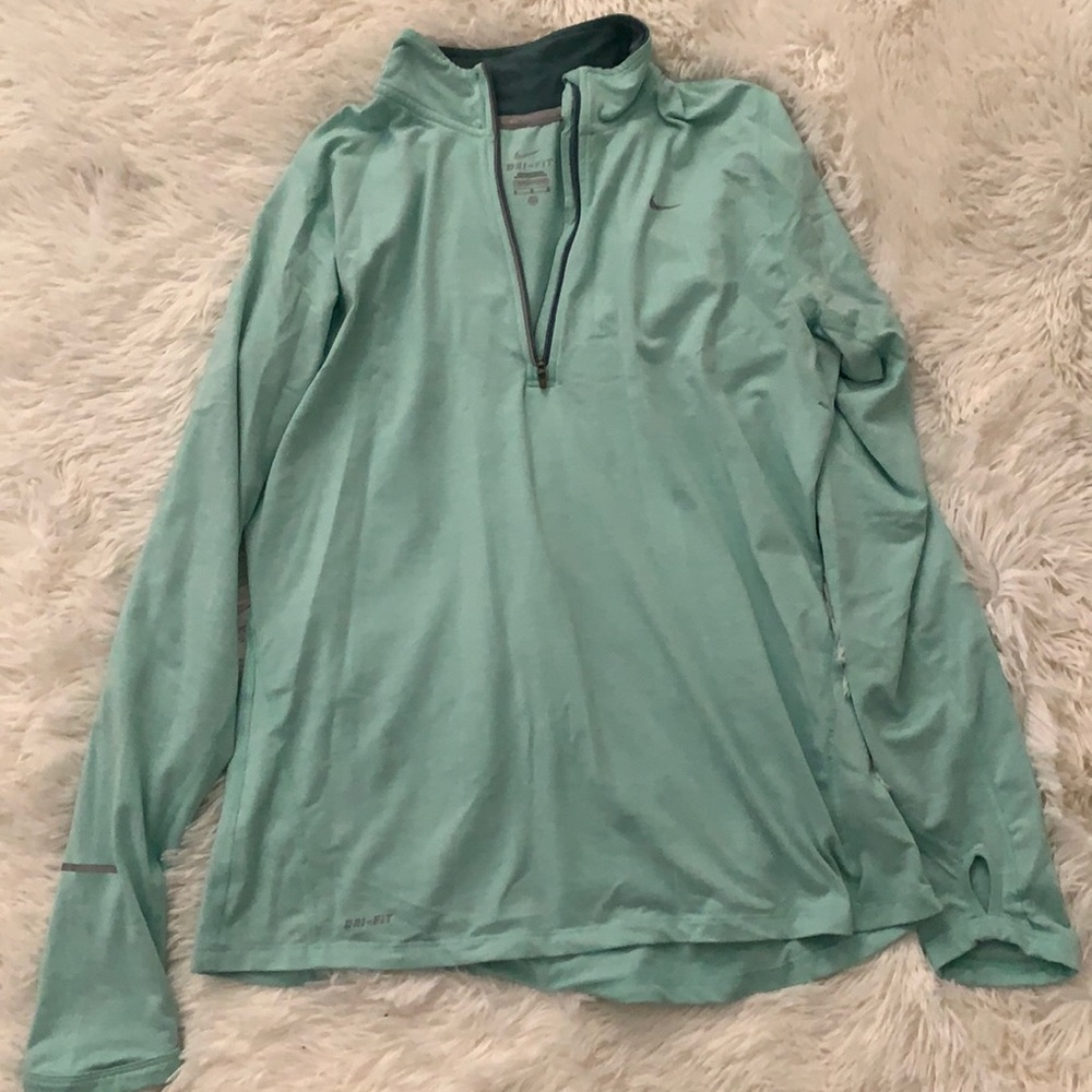 Nike dri-fit pull over